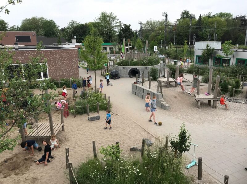 Being a playground for the neighborhood was key because we realised a play and meeting place for and by the neighbourhood that can be used after hours.