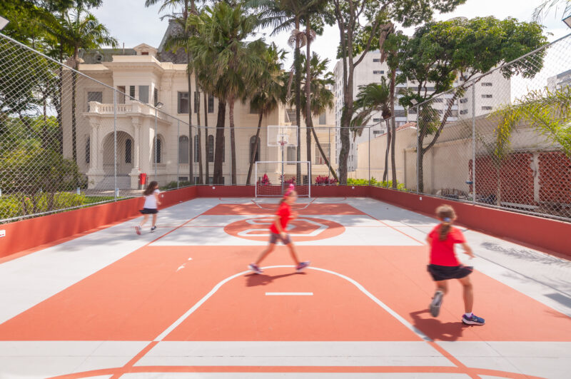 Playground of Red House International School in Ipiranga, designed by STUDIO DLUX