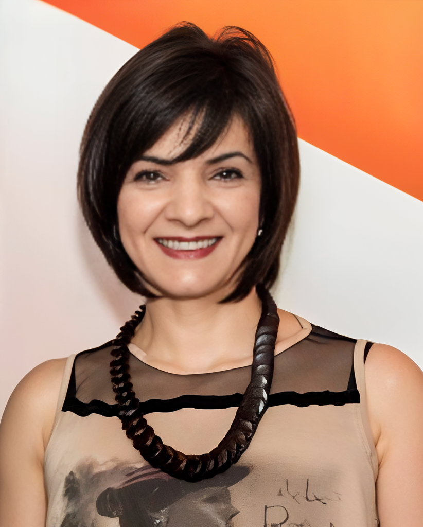 Architect, publicist, and founding partner of DecorArquitetura – Arquitetura para Escolas, she has been working for 23 years in the development of inclusive educational architecture projects in Brazil and abroad, with a focus on welcoming, functional, and personalized learning environments.