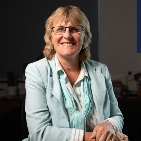 Dr. Caroline Pascoe